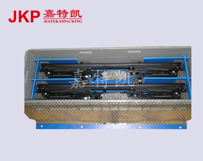 汽車雨刮器隔闆